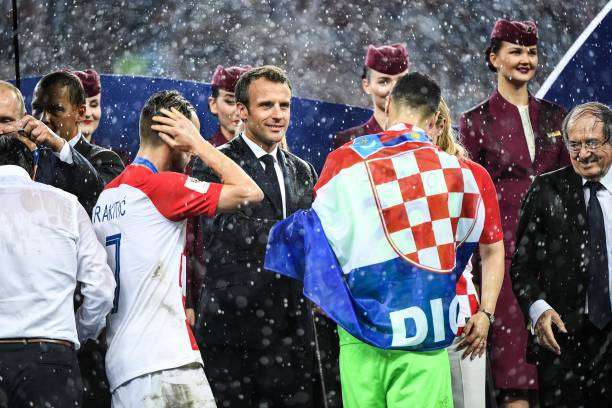 们重新审视 们重新审视